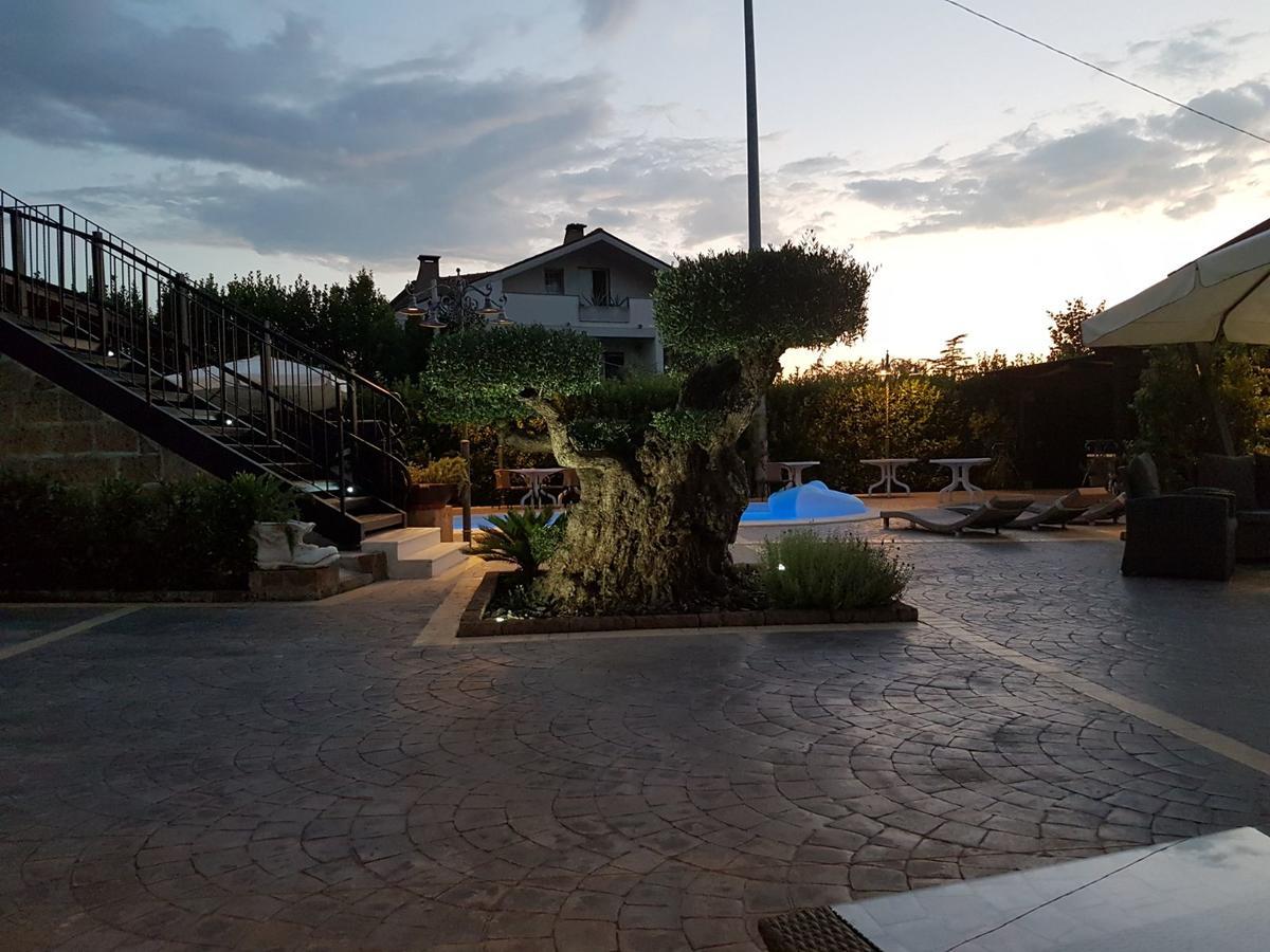 Hotel Il Dito E La Luna Ripa Teatina Εξωτερικό φωτογραφία